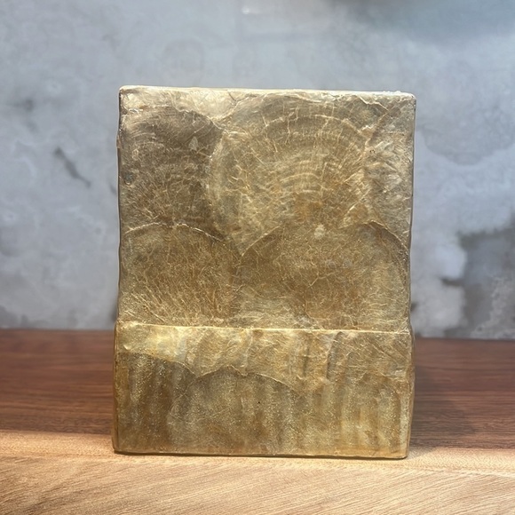 Capiz Shell Boutique Tissue Box Made in the Philippines - Picture 3 of 6